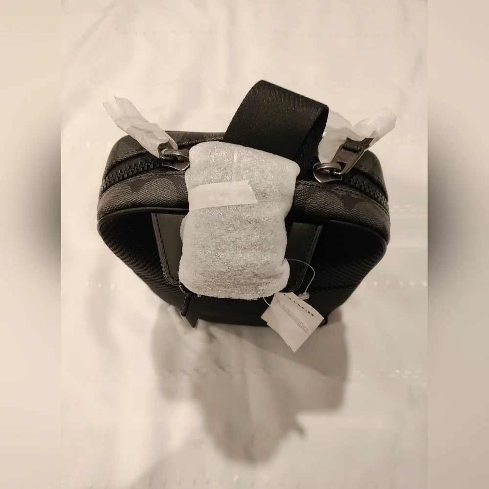 Coach Track Pack in Signature Canvas - Picture 2 of 6